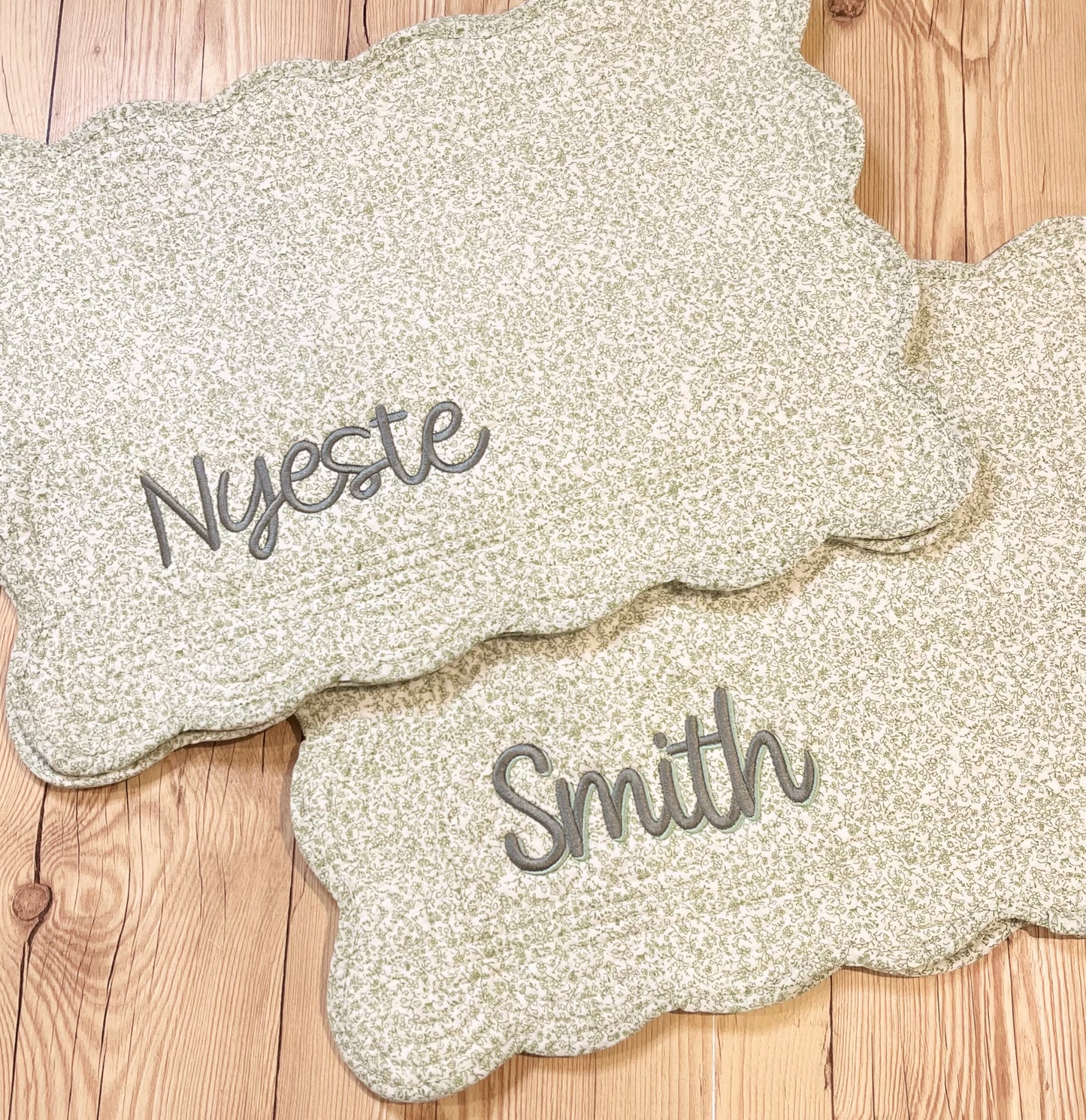 Quilted casserole dish cover