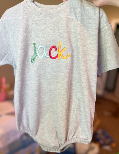 Oversized gray t-shirt bubble